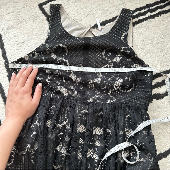 Free People Black Rocco Lace Overlay Mini Dress Womens size 6 - Picture 9 of 12